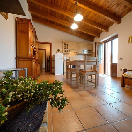 Apartamento L'Oliveto Nuxis Exterior foto